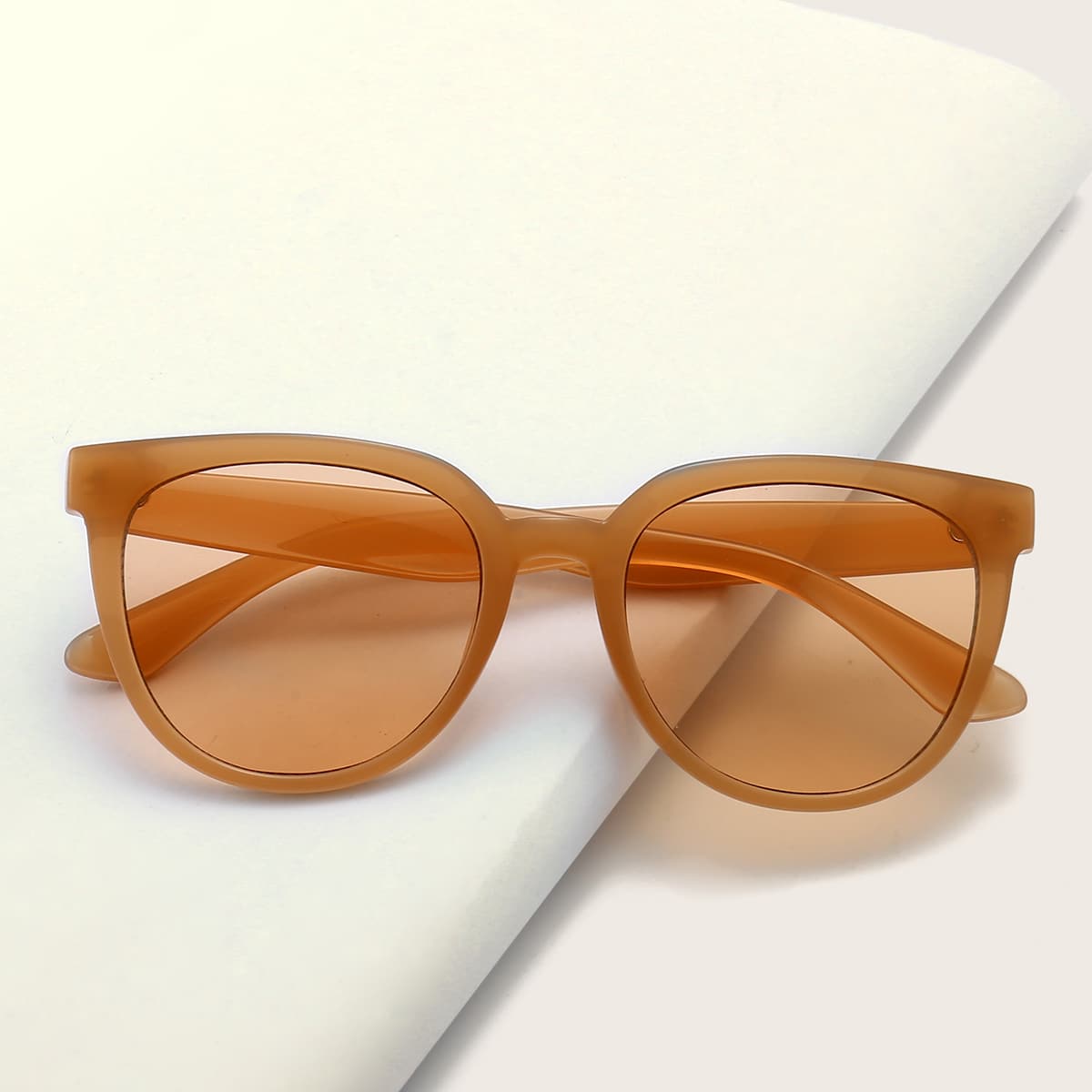 

Square Frame Sunglasses