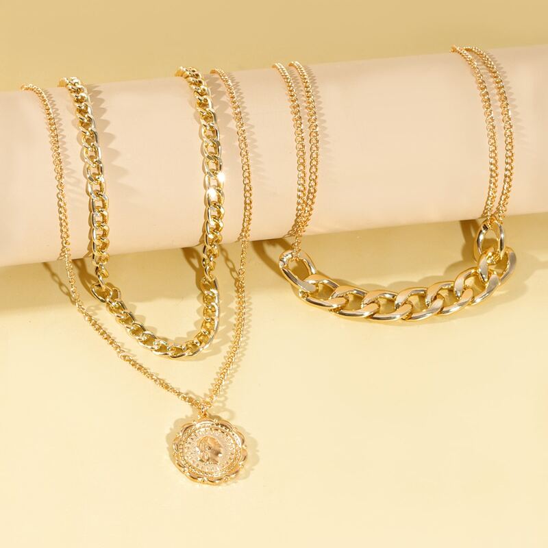 

2pcs Coin Layered Chain Necklace, Gold