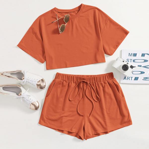 

Plus Solid Crop Tee With Slant Pocket Shorts, Burnt orange