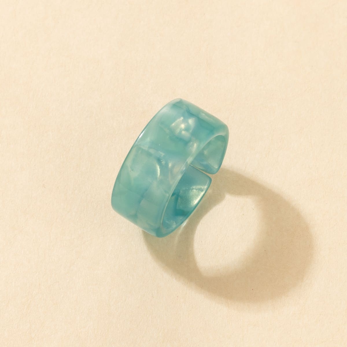 

1pc Clear Resin Ring, Blue