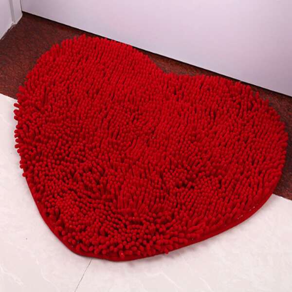 

Heart Shaped Chenille Floor Mat, Red