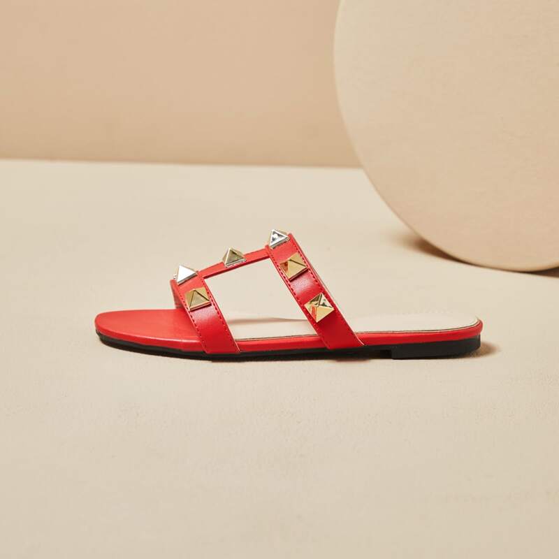 

Studded Decor Cut Out Slide Sandals, Red