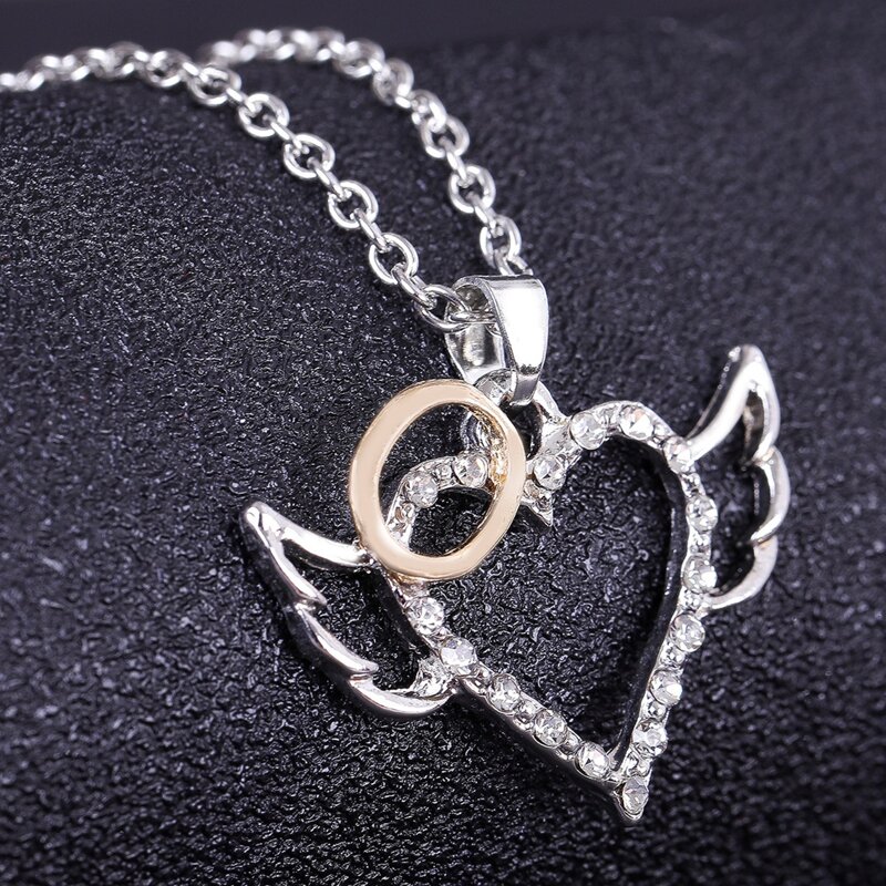 

Heart Rhinestone Pendant Necklace, Silver