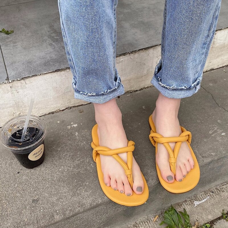 

Solid Thong Sandals, Yellow