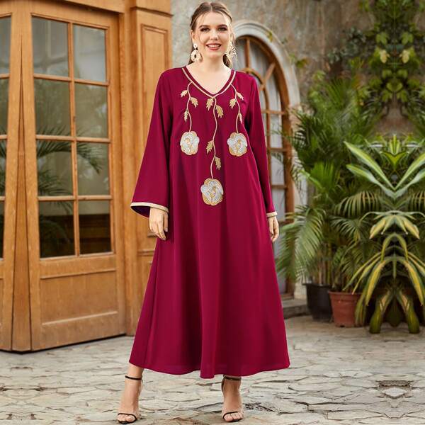 

Plus Floral Embroidery V-neck Dress, Rose red