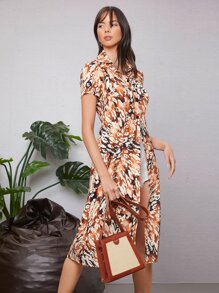 SHEIN Notched Collar Buttoned Front Allover Print Longline Shirt - Multicolor - View 5