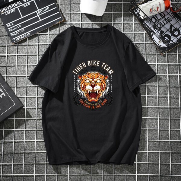 

Men Animal And Slogan Graphic Tee, Black