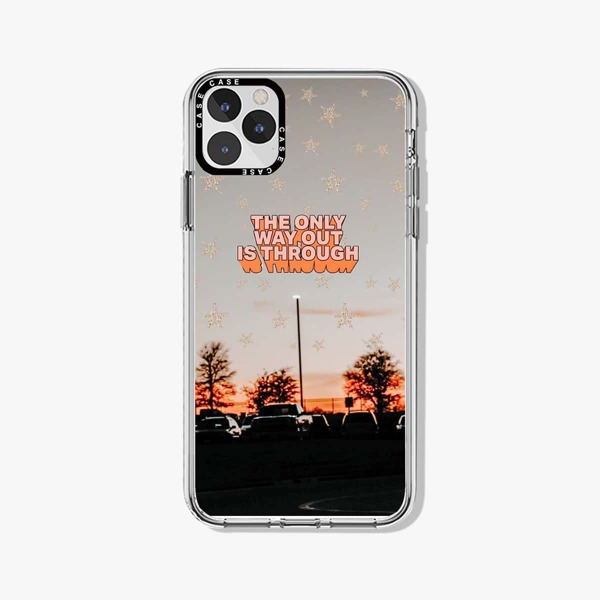 

Letter Graphic Phone Case, Multicolor