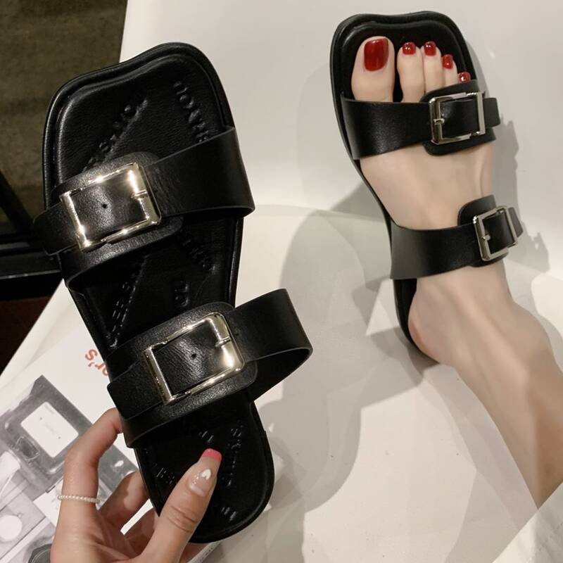 

Buckle Strap Slide Sandals, Black