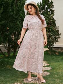 Plus Ditsy Floral Pleated Dress - Multicolor - View 3