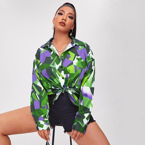 

Plus Geo Print Drop Shoulder Button Front Blouse, Multicolor