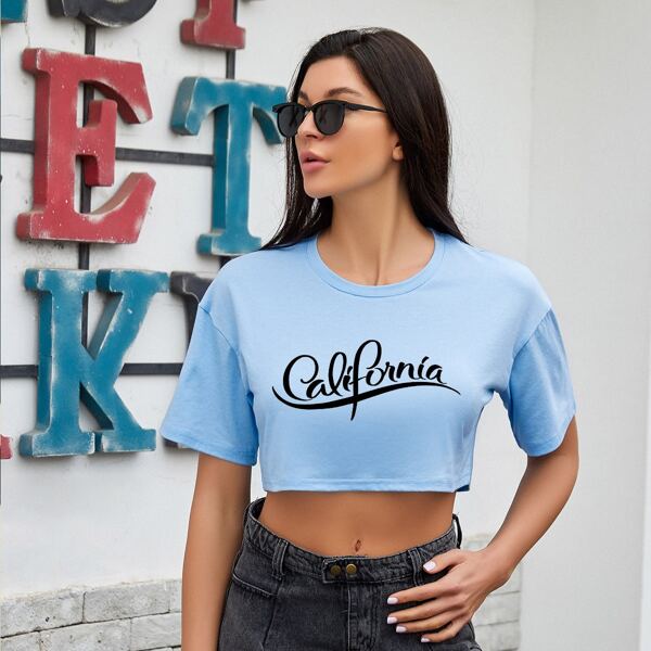 

Letter Graphic Crop Tee, Baby blue