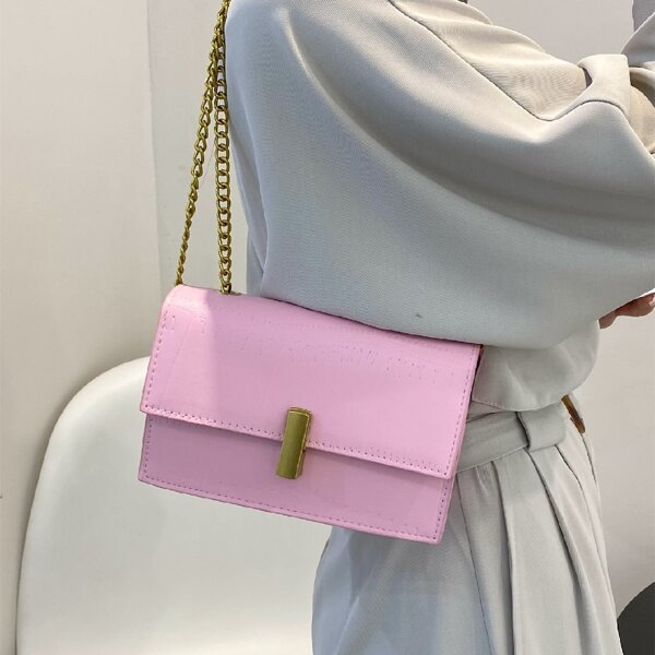 

Metal Decor Chain Shoulder Bag, Pink