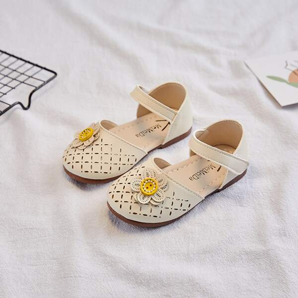 

Toddler Girls Floral Applique Flats, Beige