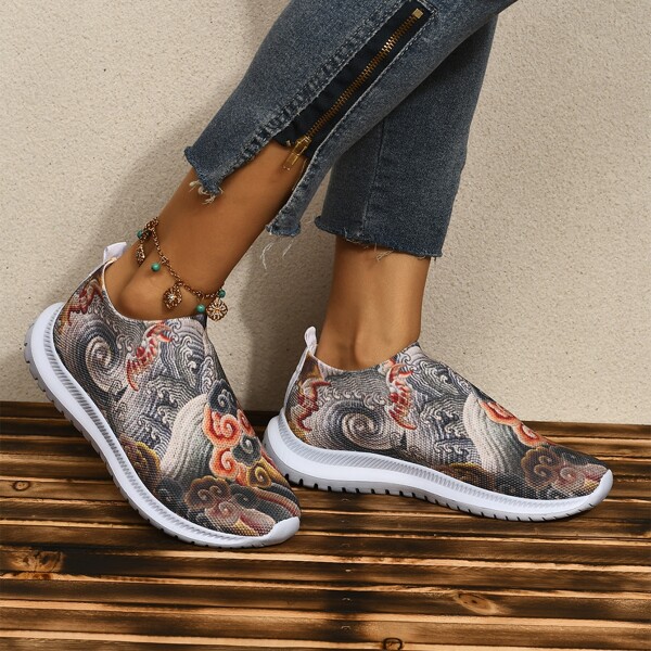 

Wave Print Running Shoes, Multicolor