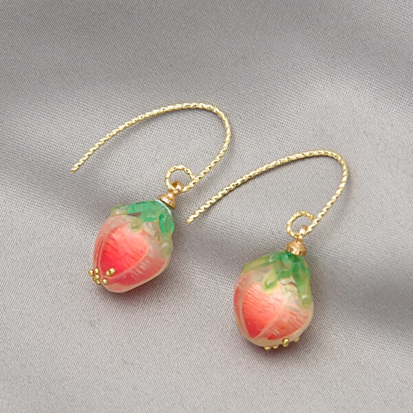 

Bud Design Earrings, Red