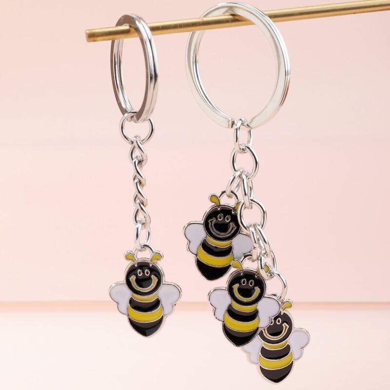 

2pcs Bee Pendant Keychain, Silver