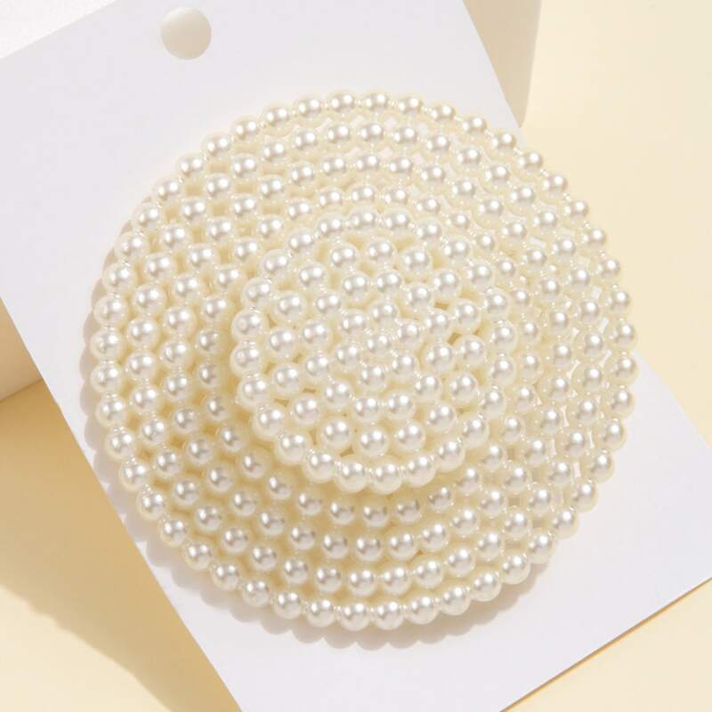 

Hat Shaped Hair Clip, White