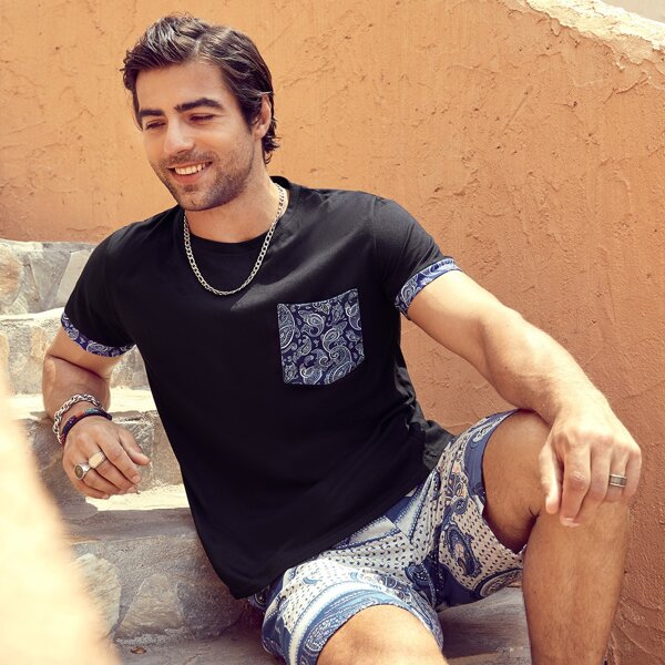 

Men Paisley Print Contrast Binding Tee, Black