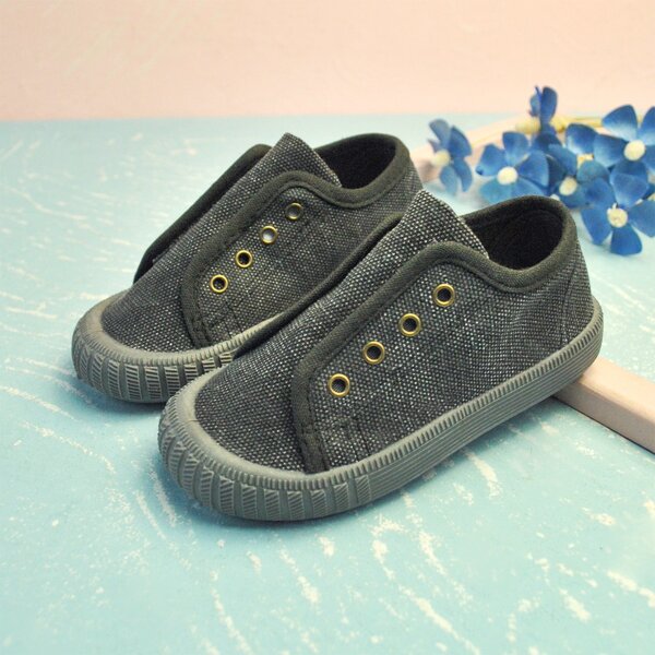 

Toddler Boys Eyelet Design Sneakers, Grey