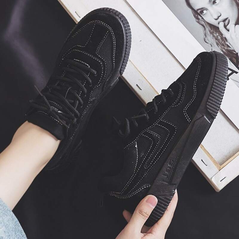 

Solid Lace-up Skate Shoes, Black