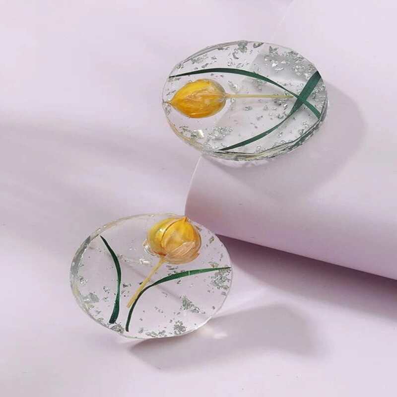 

Flower Resin Stud Earrings, Multicolor
