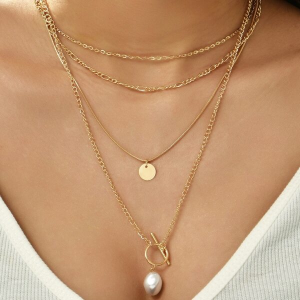 

2pcs Faux Pearl Charm Necklace, Gold