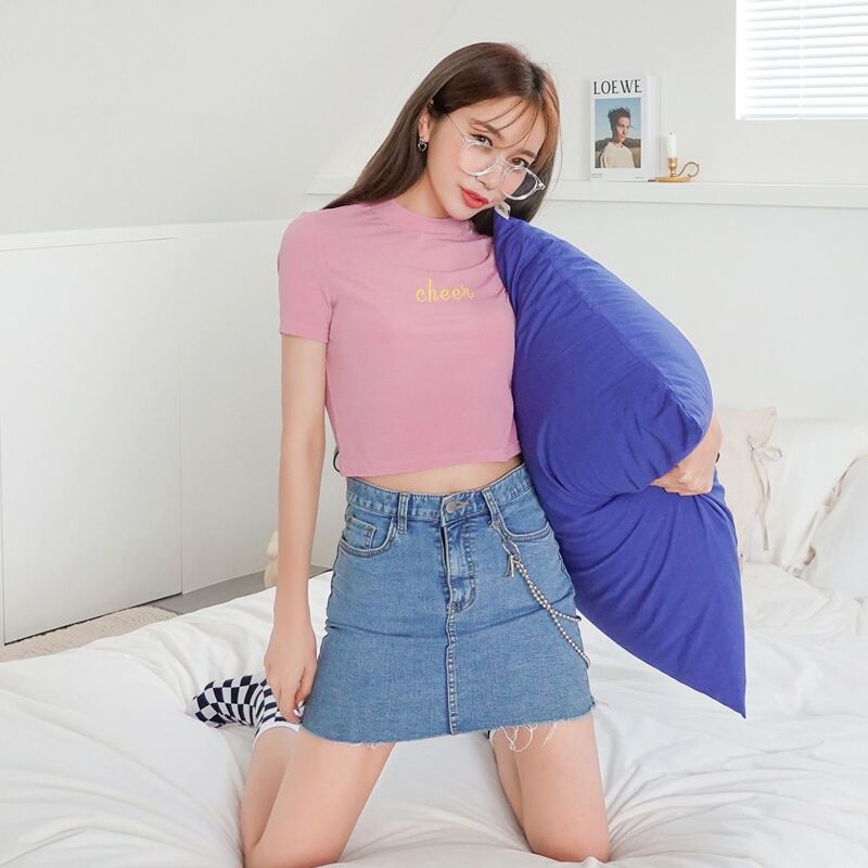 

Letter Embroidery Crop Tee, Baby pink