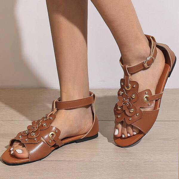 

Studded Decor Flower Design Flat Sandals, Brown