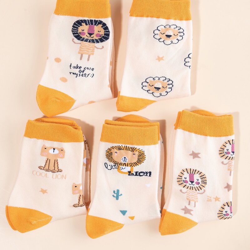 

5pairs Lion Graphic Crew Socks, Multicolor