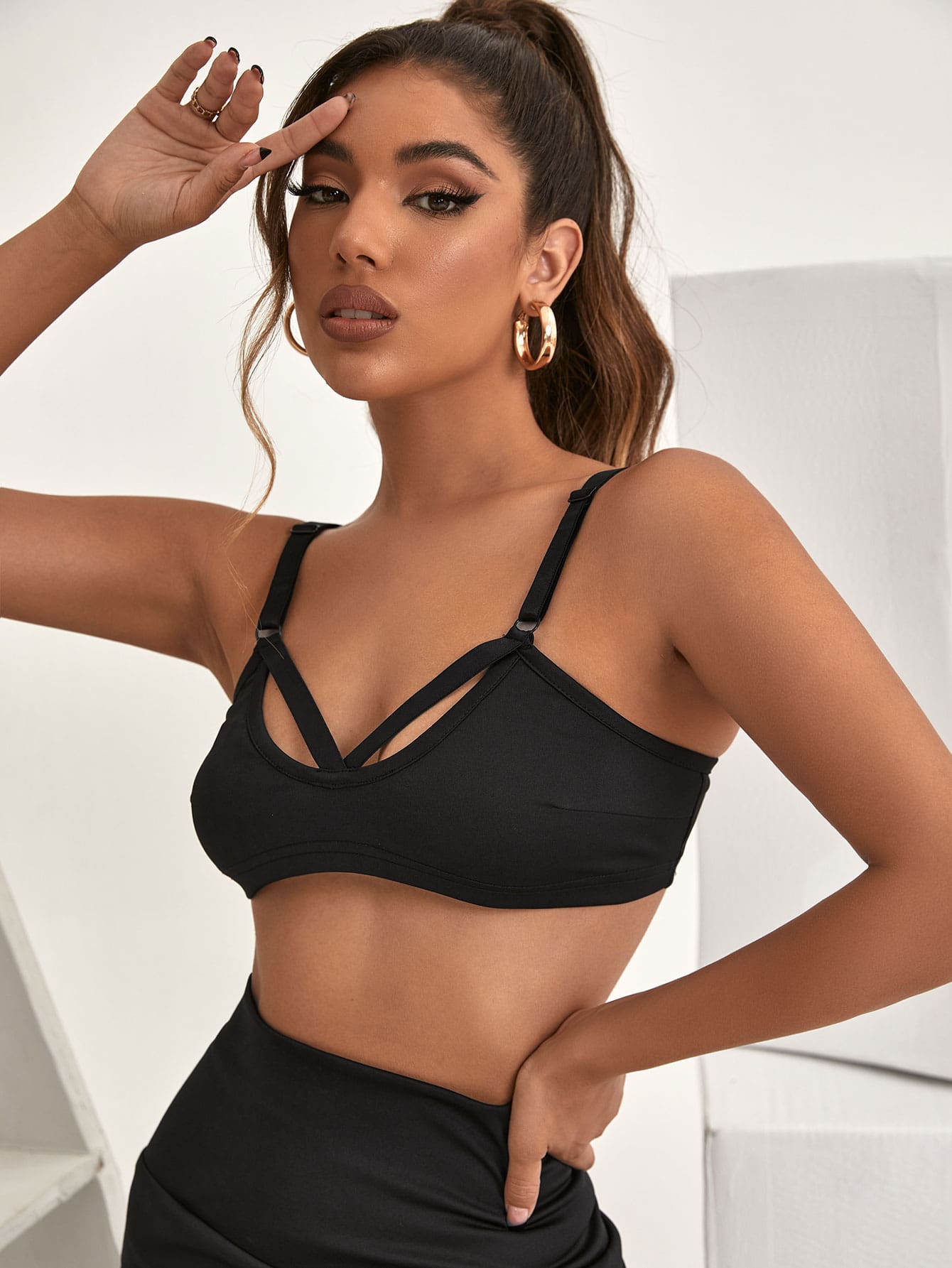 Solid Cut-out Cami Crop Top