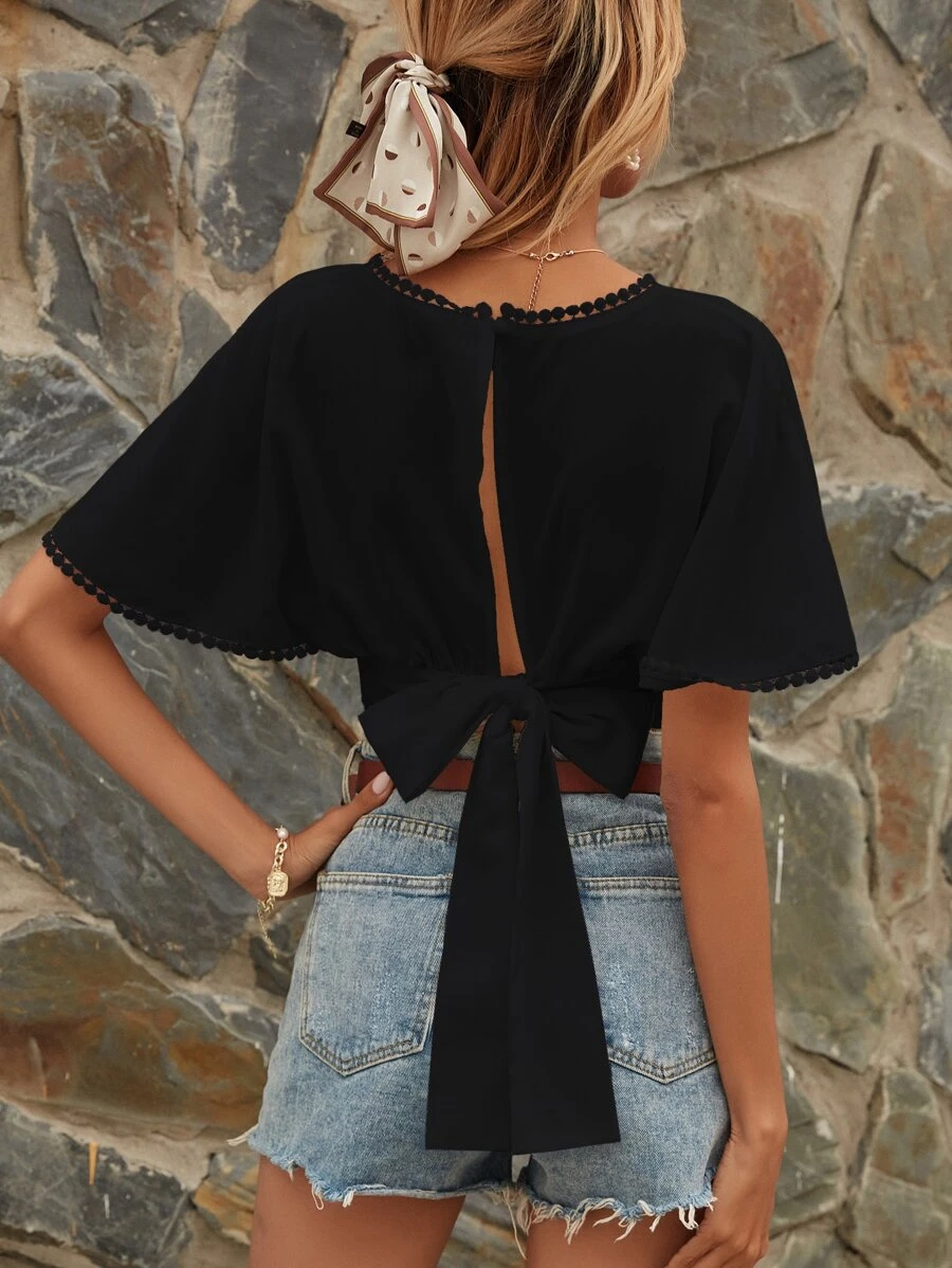 SHEIN Frenchy بلوزة متداخل امامي بربطة امامي