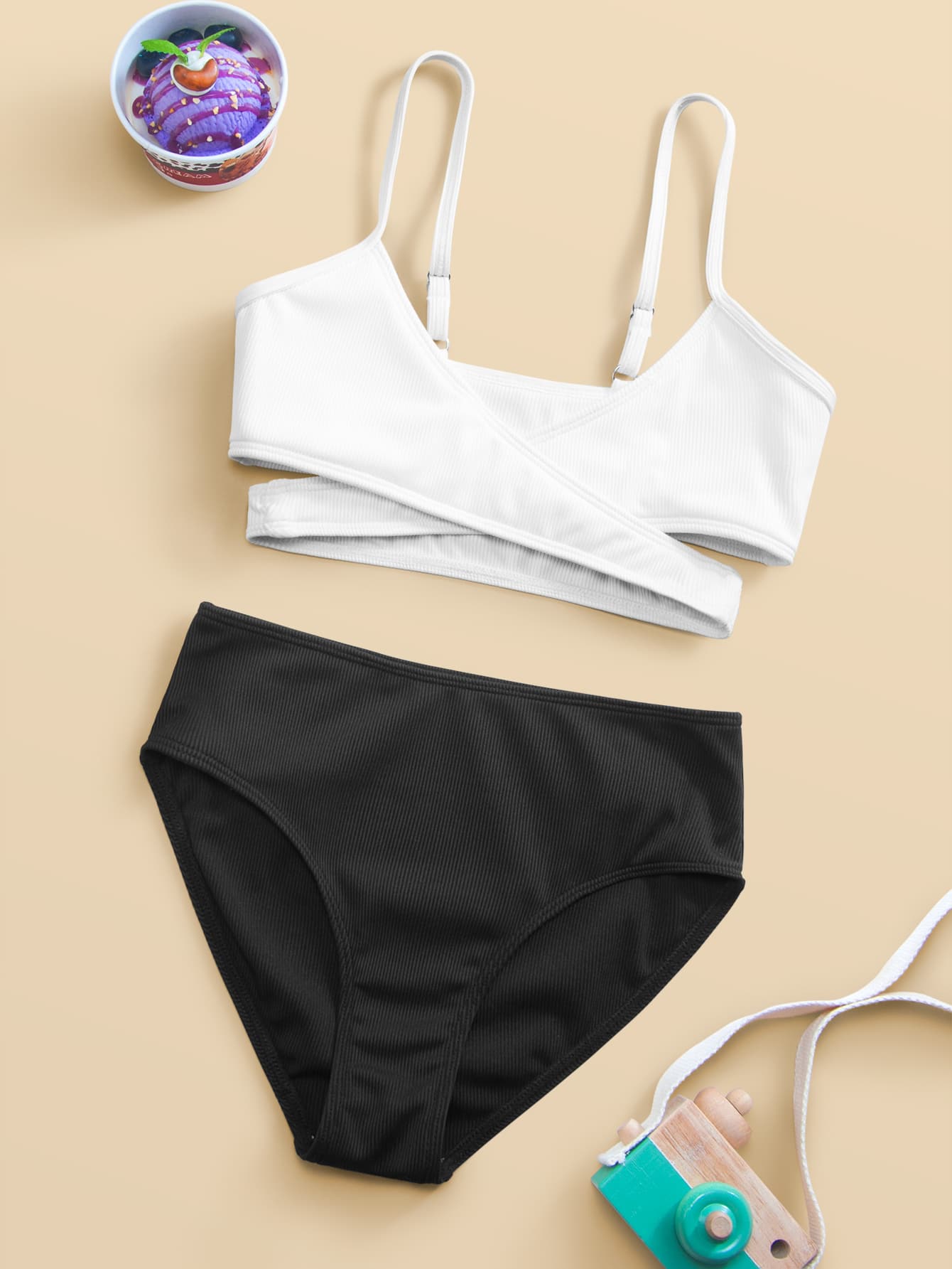 Conjunto de bikini de bloques de color con costillas y cruce para niña preadolescente, playa de verano