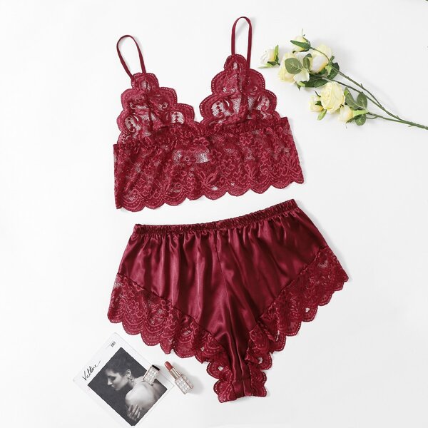 

Plus Floral Lace Bralette & Shorts, Burgundy