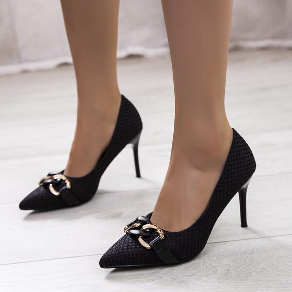 

Chain Decor Point Toe Court Pumps, Black