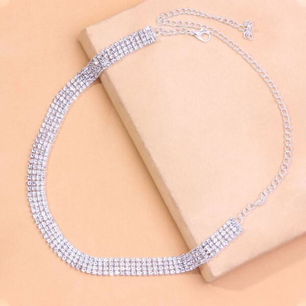 

Rhinestone Decor Necklace, Silver