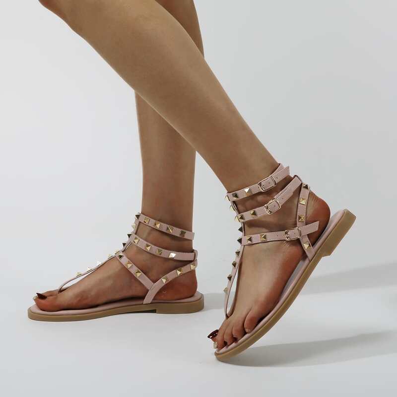 

Studded & Buckle Decor Thong Sandals, Baby pink