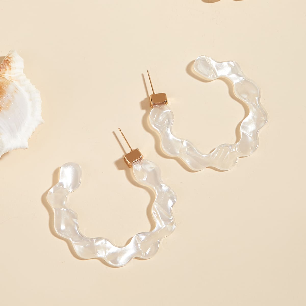 

Clear Hoop Earrings, White