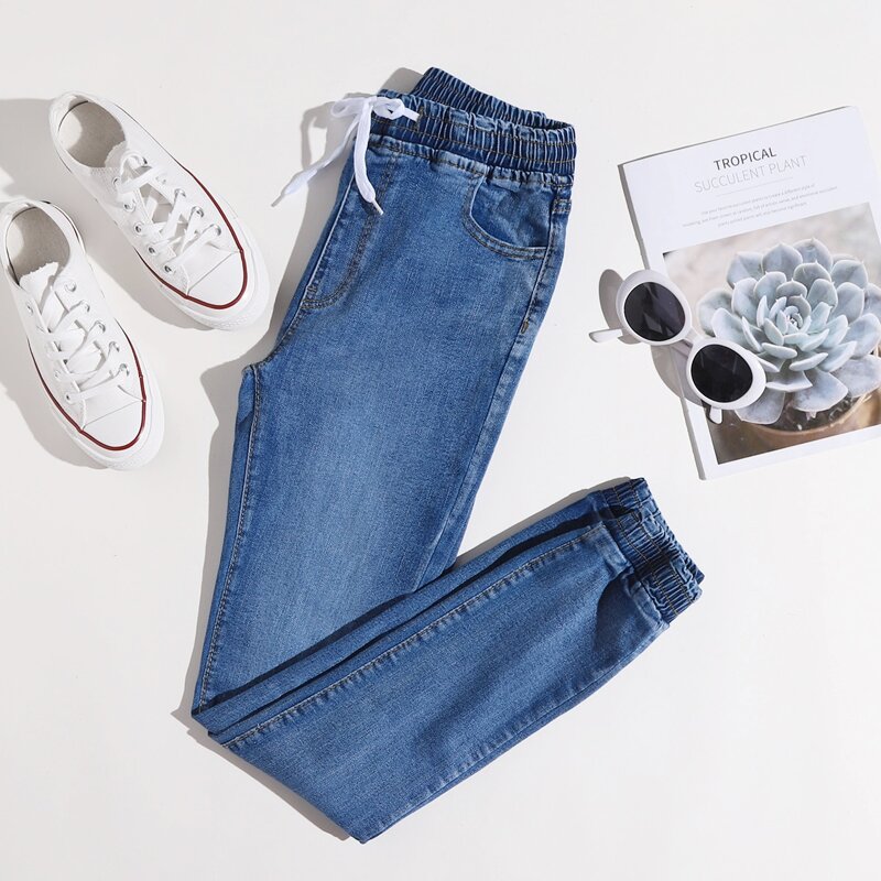 

Drawstring Waist Jogger Jeans, Medium wash