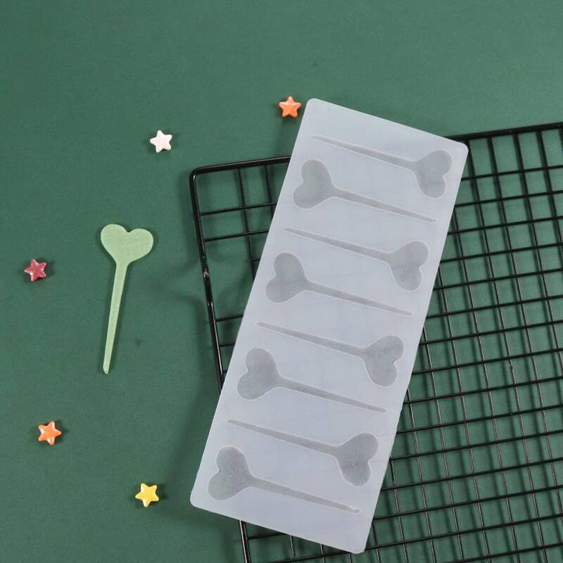

1pc Heart Design Chocolate Mold, White