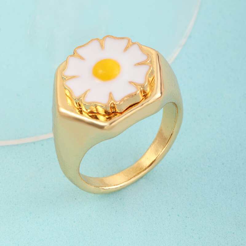 

1pc Daisy Decor Ring, Gold
