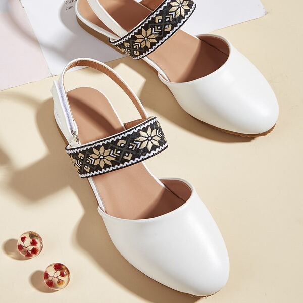 

Toddler Girls Floral Pattern Slingback Flats, White