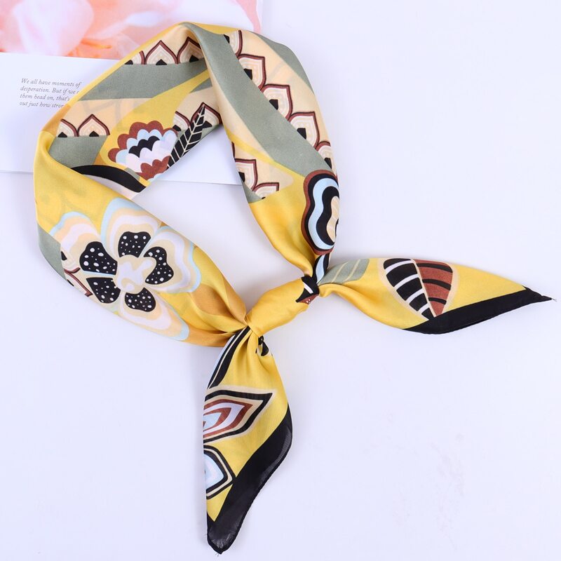

Floral Pattern Bandana, Multicolor