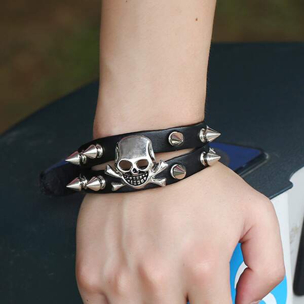 

Men Skull Decor Bracelet, Black