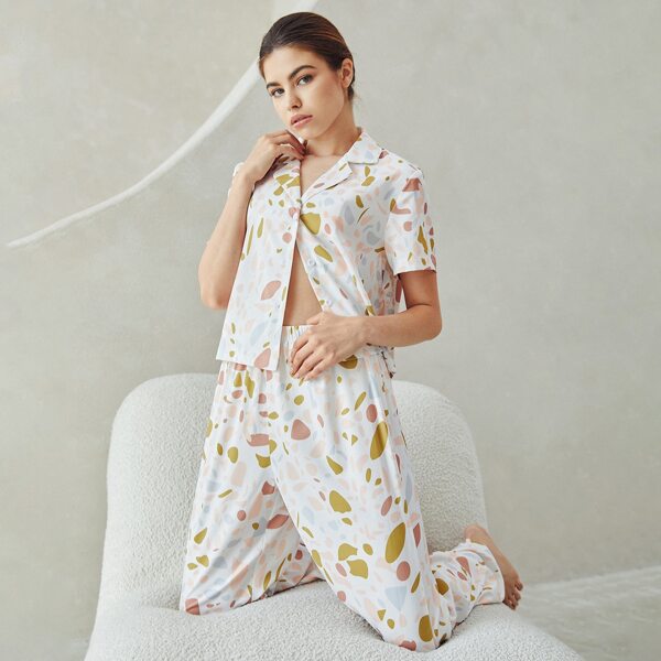 

Allover Print Lapel Collar Button Front Pajama Set, Multicolor