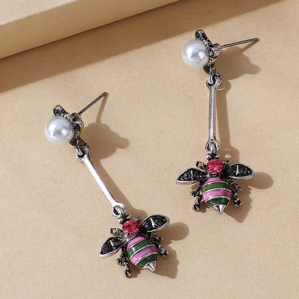 

Faux Pearl Decor Insect Drop Earrings, Multicolor