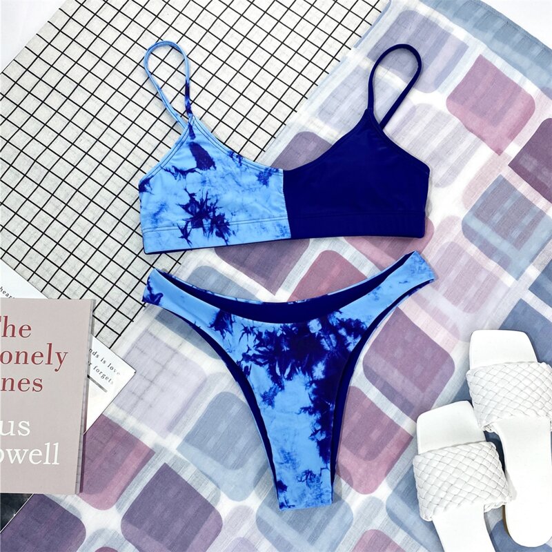 

Contrast Graphic High Cut Bikini Swimsuit, Blue