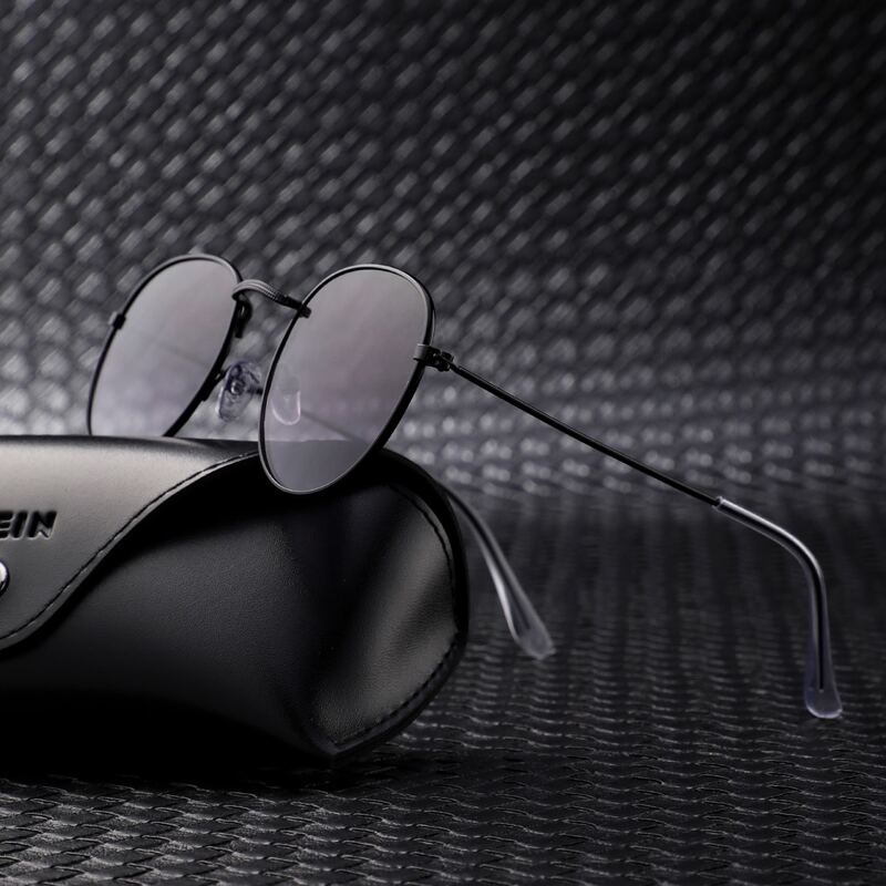 

Guys Metal Frame Sunglasses, Light grey