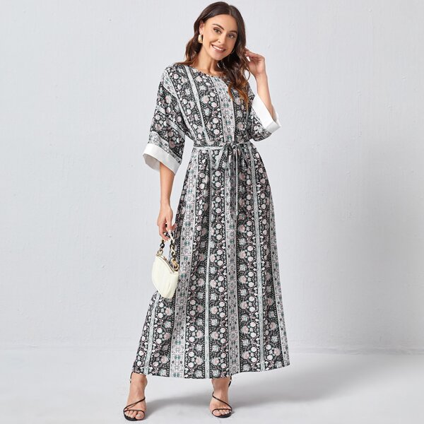 

Batwing Sleeve Self Belted Floral Print Kaftan, Multicolor