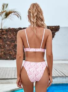 Ditsy Floral Bikini Set For Summer Beach Vocation - Red - View 2